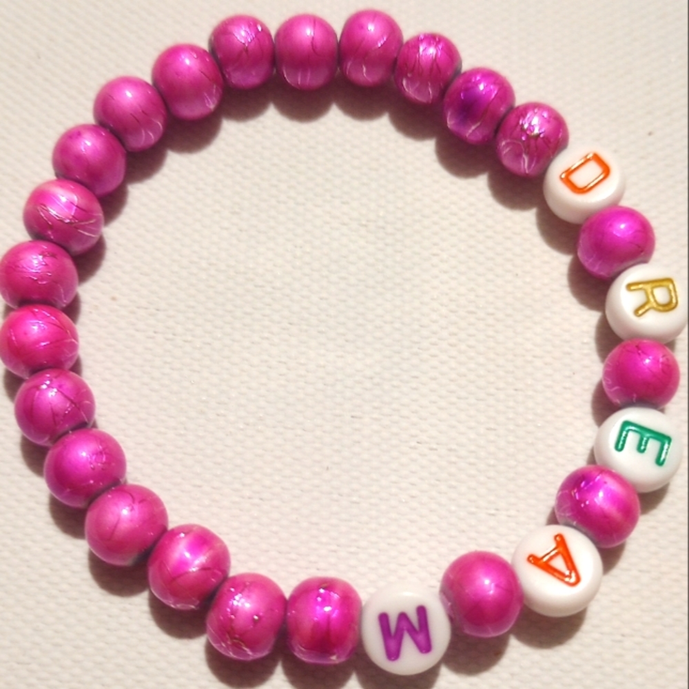 NWT- Handcrafted Pink inspirational Bracelet That Says (Dream)